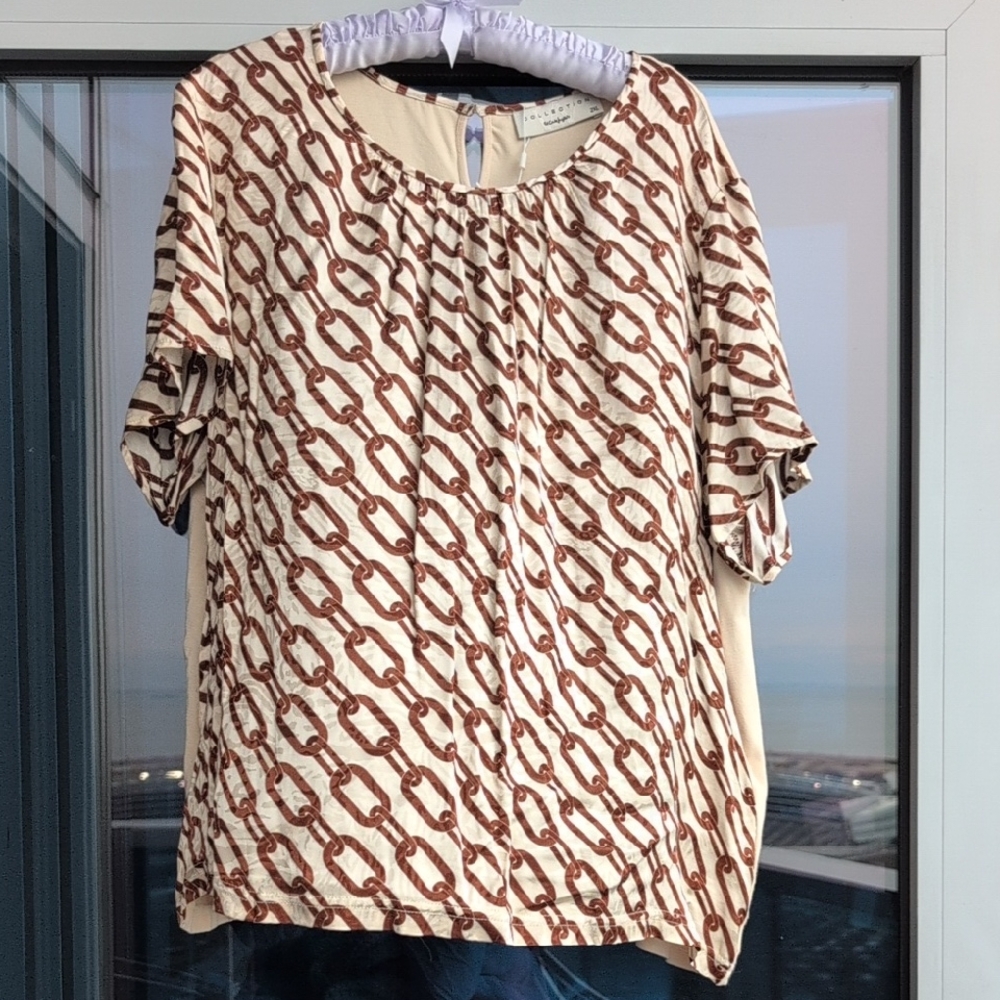 Chain Pattern Blouse in Cream and Brown